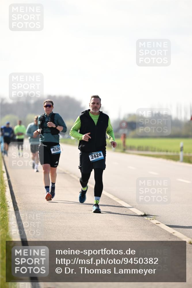12.04.2026 - 45. Internationalen Wilhelmsburger Insellauf Dr. Thomas Lammeyer http://msf.ph/oto/9450382 12.04.2026 10:43:14 Laufen 4520, 2424 meine-sportfotos.de