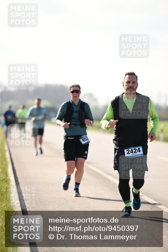 12.04.2026 - 45. Internationalen Wilhelmsburger Insellauf Dr. Thomas Lammeyer http://msf.ph/oto/9450397 12.04.2026 10:43:17 Laufen 452, 2424 meine-sportfotos.de