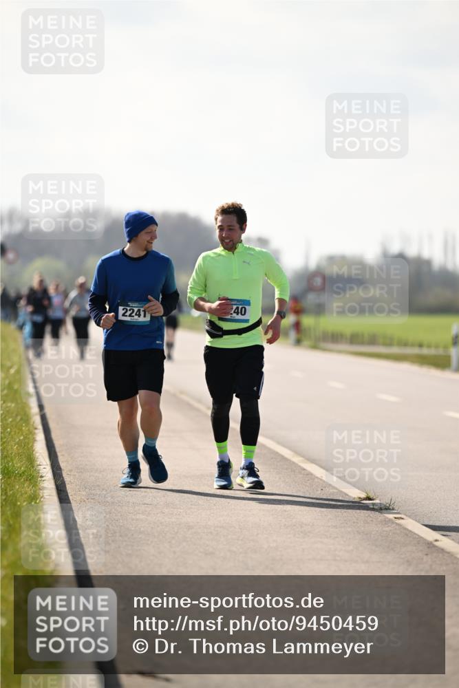 12.04.2026 - 45. Internationalen Wilhelmsburger Insellauf Dr. Thomas Lammeyer http://msf.ph/oto/9450459 12.04.2026 10:43:37 Laufen 2241, 240 meine-sportfotos.de
