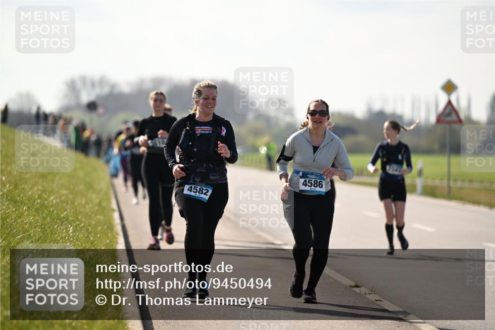 12.04.2026 - 45. Internationalen Wilhelmsburger Insellauf Dr. Thomas Lammeyer http://msf.ph/oto/9450494 12.04.2026 10:43:58 Laufen 4582, 4586, 7345 meine-sportfotos.de