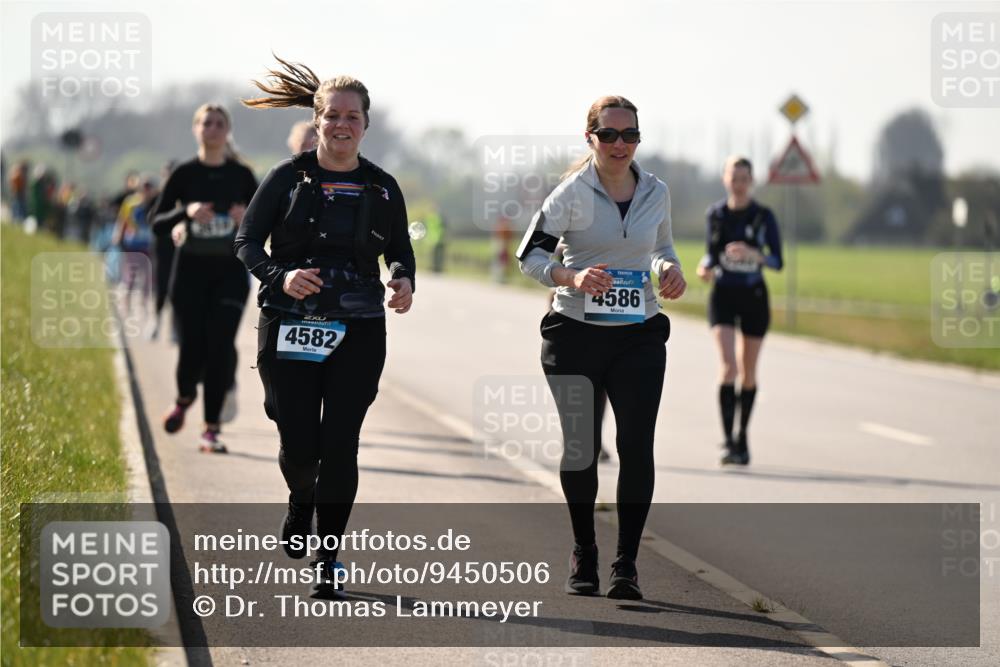 12.04.2026 - 45. Internationalen Wilhelmsburger Insellauf Dr. Thomas Lammeyer http://msf.ph/oto/9450506 12.04.2026 10:44:00 Laufen 4582, 4586 meine-sportfotos.de