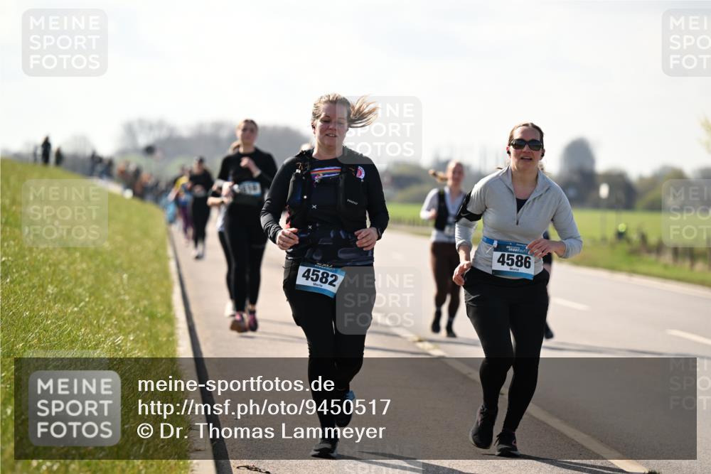 12.04.2026 - 45. Internationalen Wilhelmsburger Insellauf Dr. Thomas Lammeyer http://msf.ph/oto/9450517 12.04.2026 10:44:01 Laufen 4582, 4586 meine-sportfotos.de