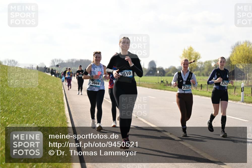 12.04.2026 - 45. Internationalen Wilhelmsburger Insellauf Dr. Thomas Lammeyer http://msf.ph/oto/9450521 12.04.2026 10:44:06 Laufen 3944, 3610, 2342, 2343 meine-sportfotos.de