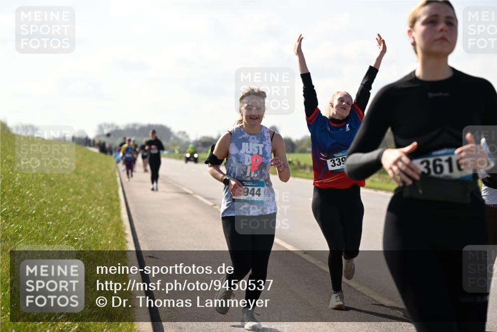12.04.2026 - 45. Internationalen Wilhelmsburger Insellauf Dr. Thomas Lammeyer http://msf.ph/oto/9450537 12.04.2026 10:44:09 Laufen 339, 944, 3616 meine-sportfotos.de