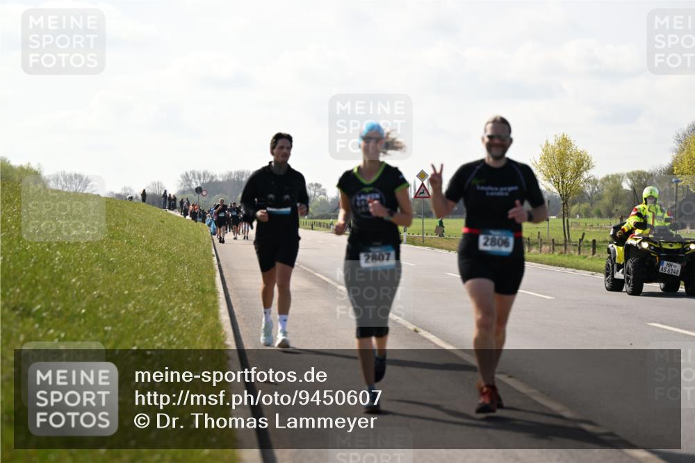 12.04.2026 - 45. Internationalen Wilhelmsburger Insellauf Dr. Thomas Lammeyer http://msf.ph/oto/9450607 12.04.2026 10:44:27 Laufen 2807, 2806, 6148 meine-sportfotos.de