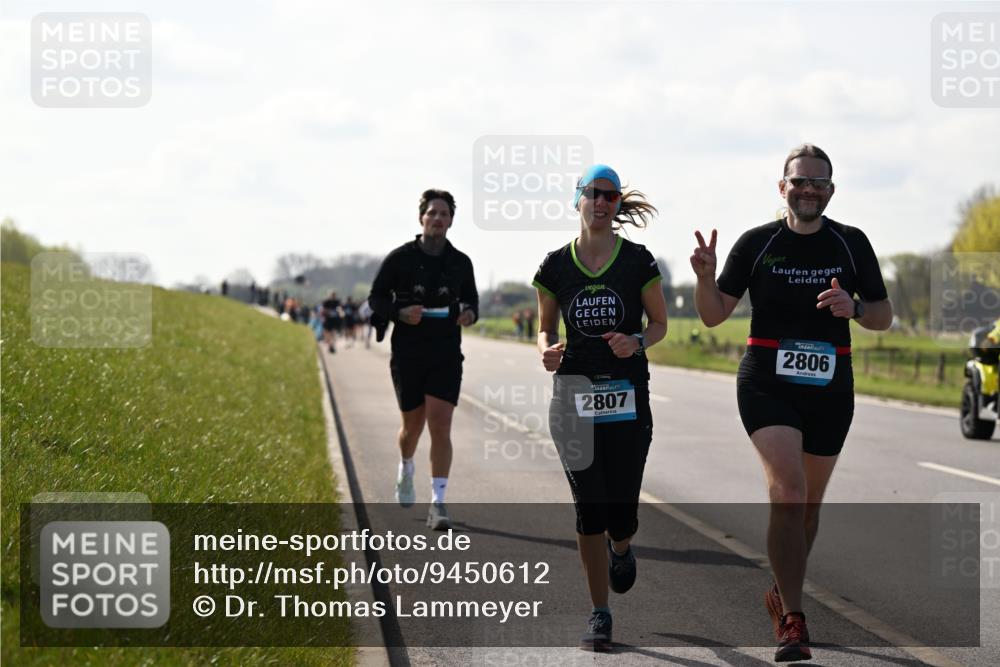 12.04.2026 - 45. Internationalen Wilhelmsburger Insellauf Dr. Thomas Lammeyer http://msf.ph/oto/9450612 12.04.2026 10:44:28 Laufen 2807, 2806 meine-sportfotos.de