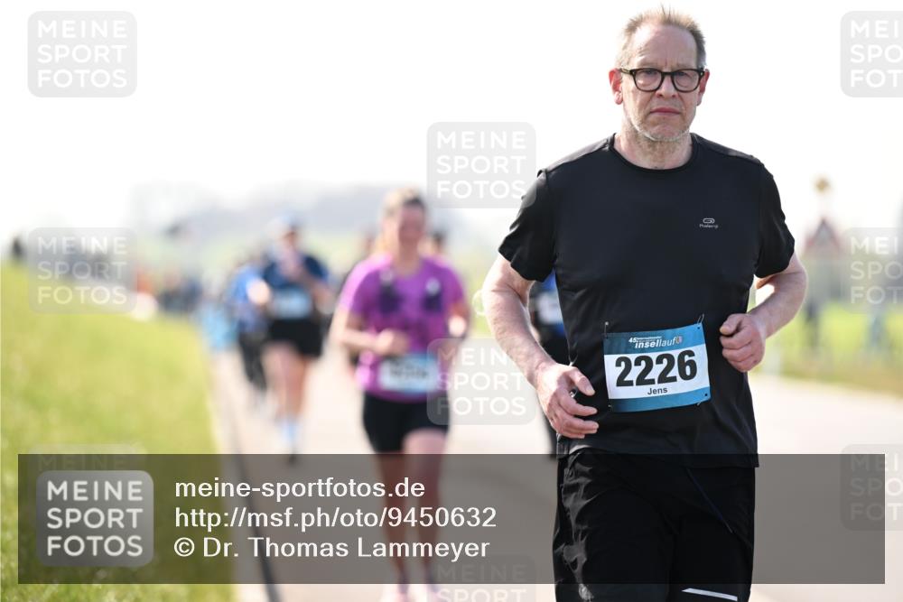 12.04.2026 - 45. Internationalen Wilhelmsburger Insellauf Dr. Thomas Lammeyer http://msf.ph/oto/9450632 12.04.2026 10:44:51 Laufen 2226 meine-sportfotos.de