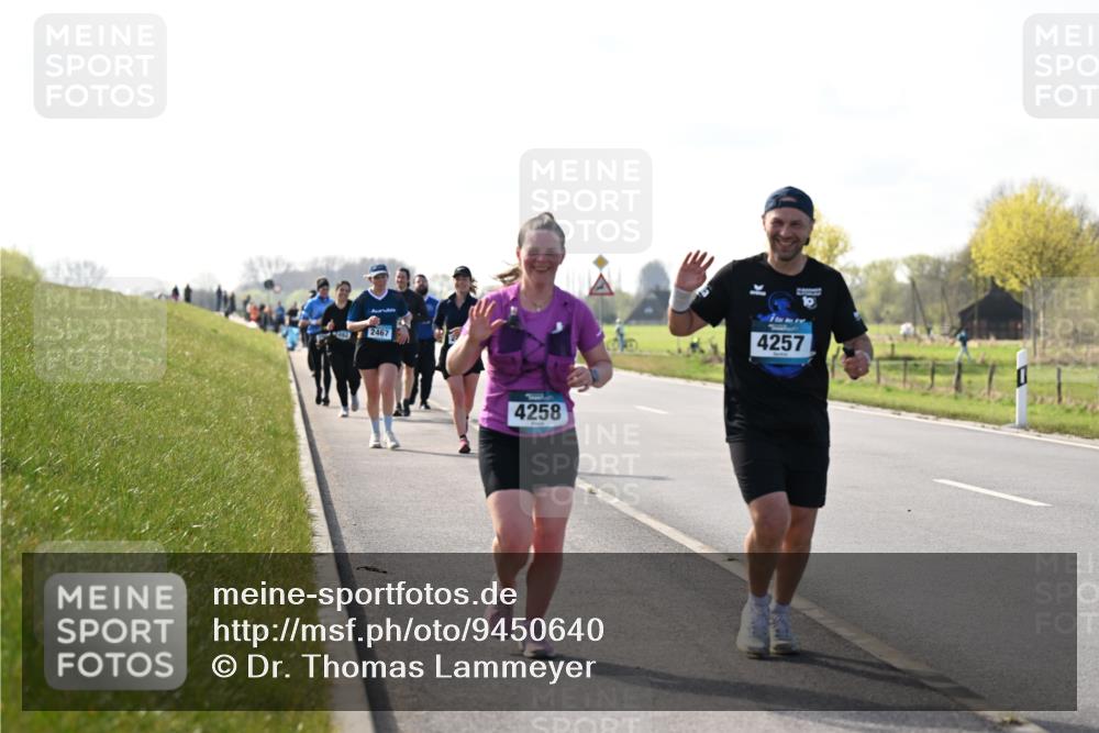 12.04.2026 - 45. Internationalen Wilhelmsburger Insellauf Dr. Thomas Lammeyer http://msf.ph/oto/9450640 12.04.2026 10:44:56 Laufen 2467, 4258, 4257, 10 meine-sportfotos.de