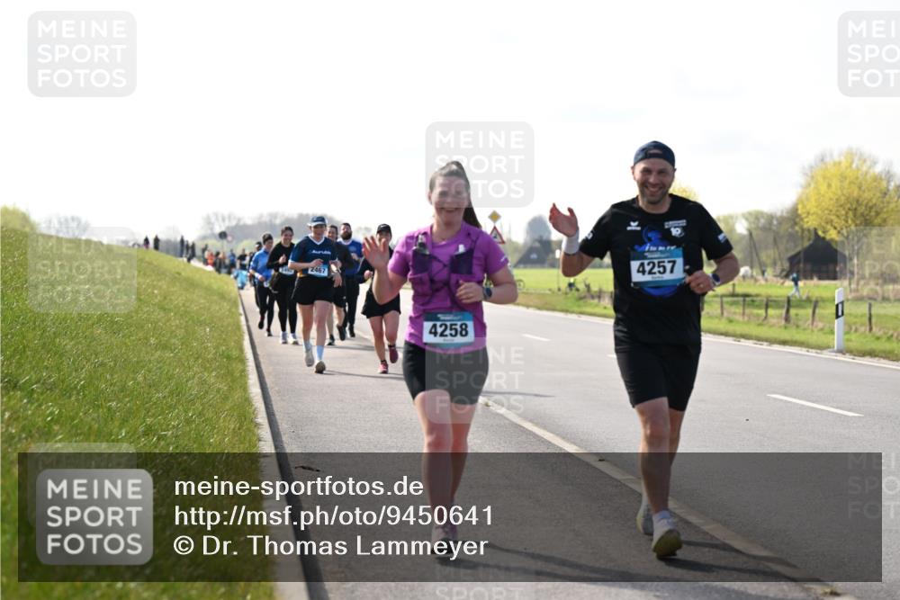 12.04.2026 - 45. Internationalen Wilhelmsburger Insellauf Dr. Thomas Lammeyer http://msf.ph/oto/9450641 12.04.2026 10:44:56 Laufen 2467, 4258, 4257 meine-sportfotos.de