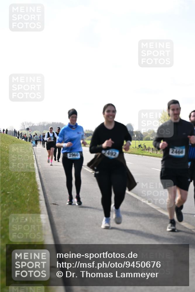 12.04.2026 - 45. Internationalen Wilhelmsburger Insellauf Dr. Thomas Lammeyer http://msf.ph/oto/9450676 12.04.2026 10:45:04 Laufen 2492, 2960, 2466 meine-sportfotos.de