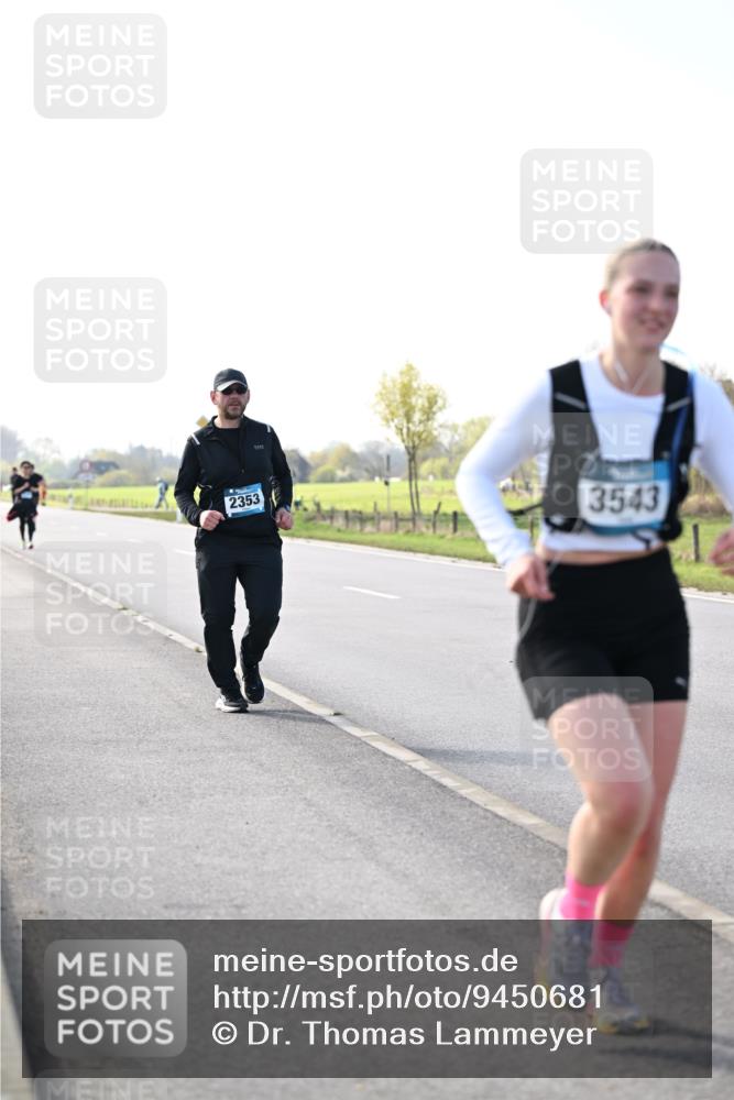 12.04.2026 - 45. Internationalen Wilhelmsburger Insellauf Dr. Thomas Lammeyer http://msf.ph/oto/9450681 12.04.2026 10:45:13 Laufen 2353, 3543 meine-sportfotos.de