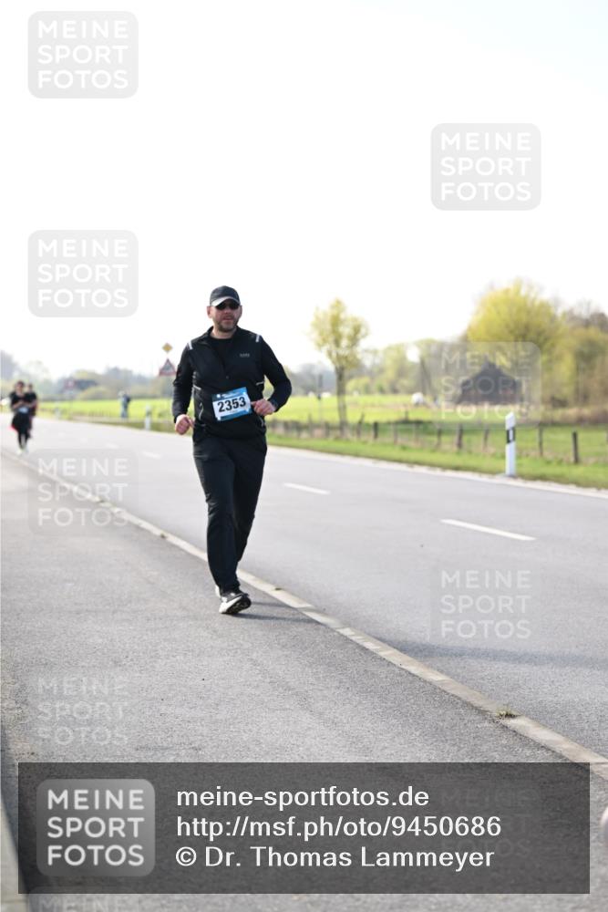 12.04.2026 - 45. Internationalen Wilhelmsburger Insellauf Dr. Thomas Lammeyer http://msf.ph/oto/9450686 12.04.2026 10:45:13 Laufen 2353 meine-sportfotos.de