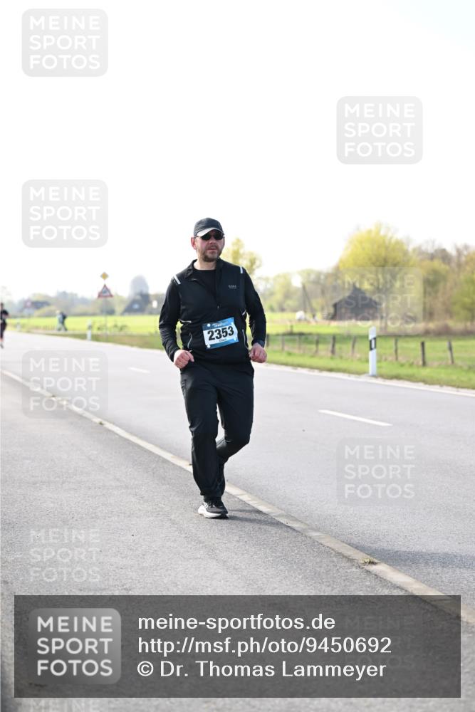 12.04.2026 - 45. Internationalen Wilhelmsburger Insellauf Dr. Thomas Lammeyer http://msf.ph/oto/9450692 12.04.2026 10:45:14 Laufen 2353 meine-sportfotos.de