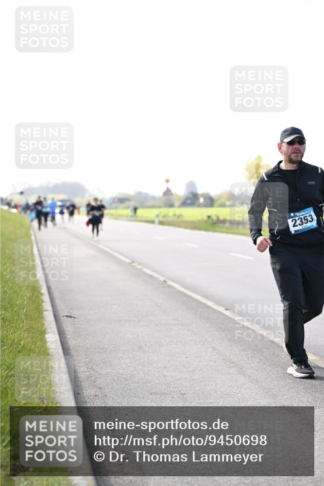 12.04.2026 - 45. Internationalen Wilhelmsburger Insellauf Dr. Thomas Lammeyer http://msf.ph/oto/9450698 12.04.2026 10:45:15 Laufen 2353 meine-sportfotos.de