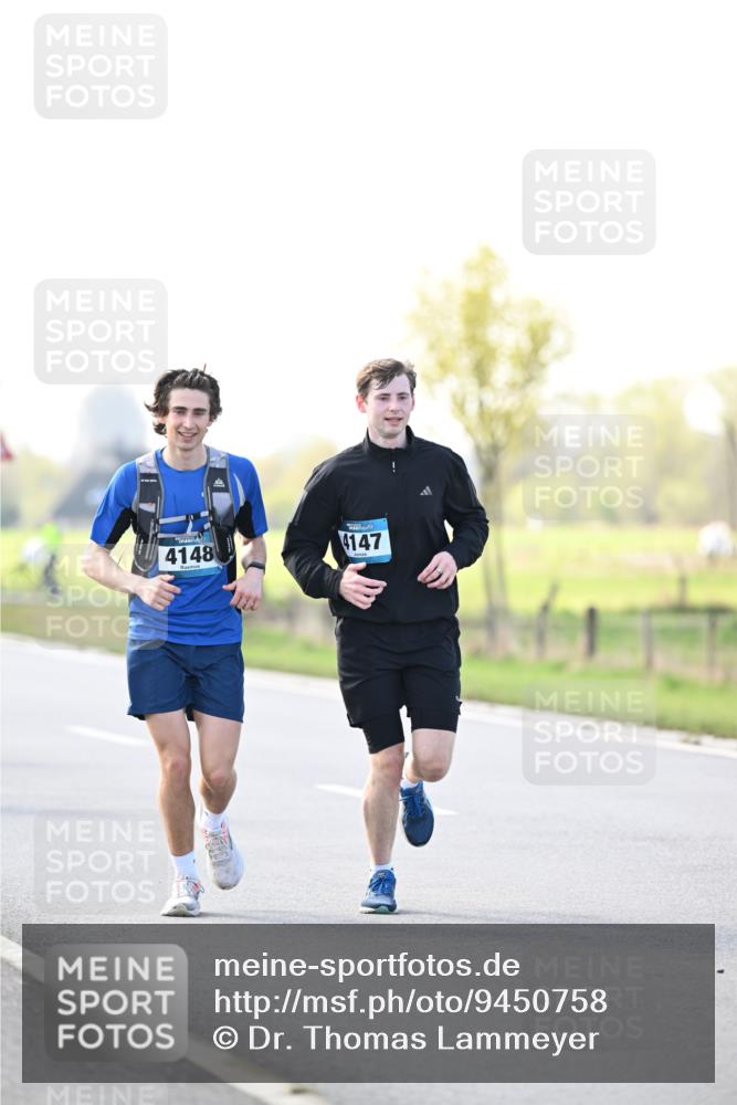 12.04.2026 - 45. Internationalen Wilhelmsburger Insellauf Dr. Thomas Lammeyer http://msf.ph/oto/9450758 12.04.2026 10:45:42 Laufen 4148, 4147 meine-sportfotos.de