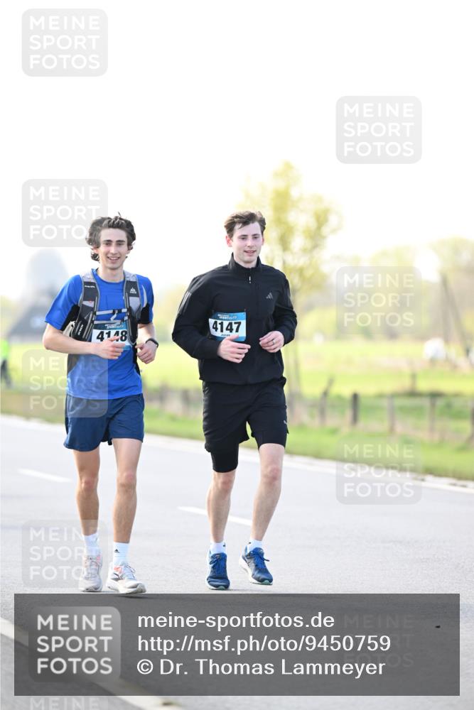 12.04.2026 - 45. Internationalen Wilhelmsburger Insellauf Dr. Thomas Lammeyer http://msf.ph/oto/9450759 12.04.2026 10:45:42 Laufen 4148, 4147 meine-sportfotos.de
