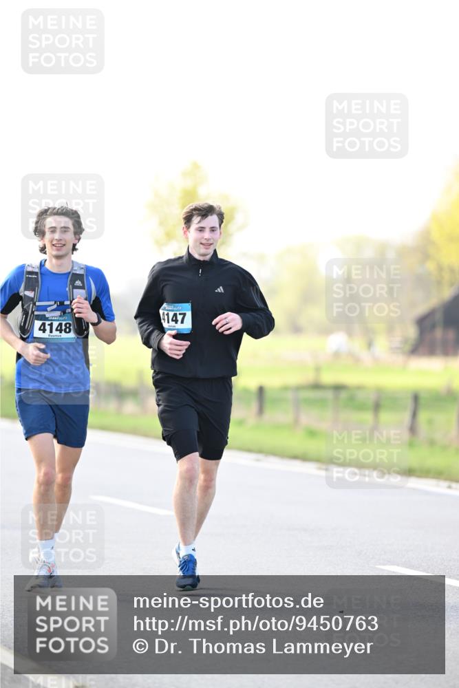 12.04.2026 - 45. Internationalen Wilhelmsburger Insellauf Dr. Thomas Lammeyer http://msf.ph/oto/9450763 12.04.2026 10:45:42 Laufen 4148, 4147 meine-sportfotos.de
