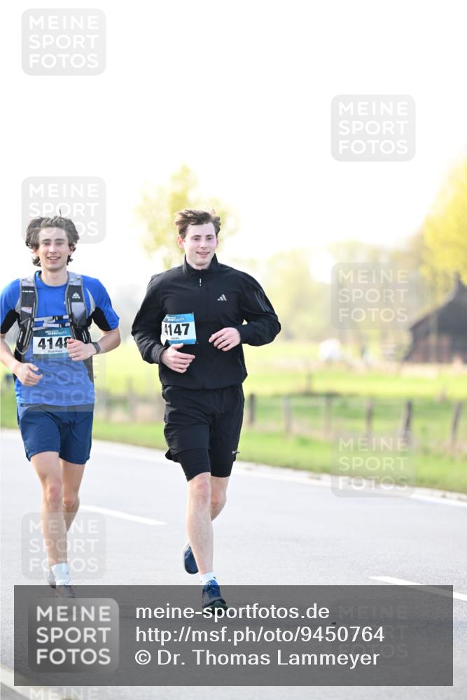 12.04.2026 - 45. Internationalen Wilhelmsburger Insellauf Dr. Thomas Lammeyer http://msf.ph/oto/9450764 12.04.2026 10:45:43 Laufen 4148, 4147 meine-sportfotos.de