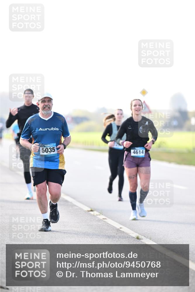 12.04.2026 - 45. Internationalen Wilhelmsburger Insellauf Dr. Thomas Lammeyer http://msf.ph/oto/9450768 12.04.2026 10:45:44 Laufen 5035, 4614 meine-sportfotos.de