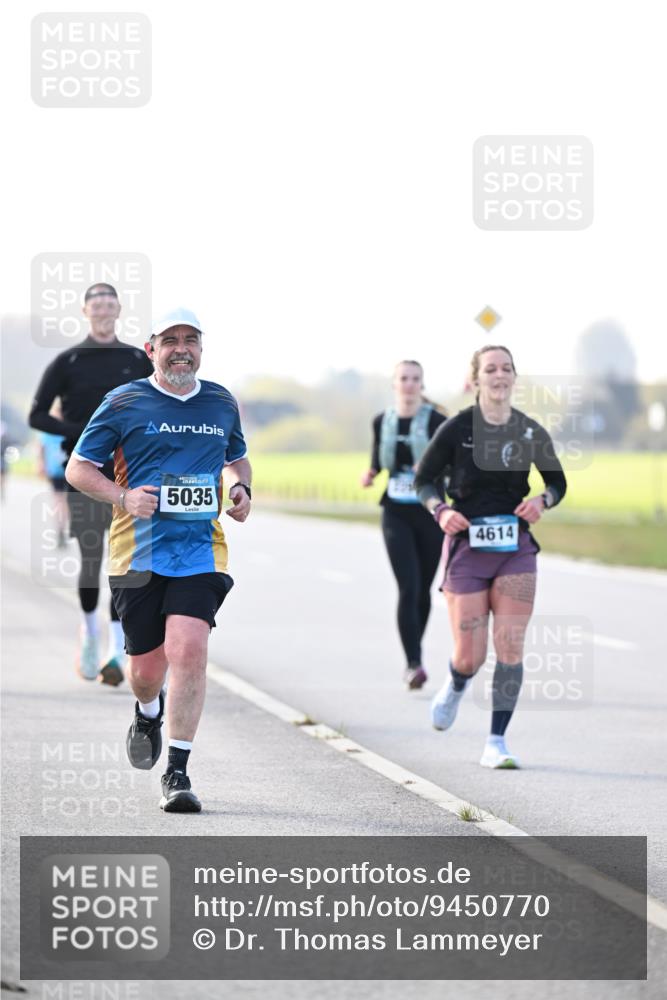12.04.2026 - 45. Internationalen Wilhelmsburger Insellauf Dr. Thomas Lammeyer http://msf.ph/oto/9450770 12.04.2026 10:45:44 Laufen 5035, 4614 meine-sportfotos.de