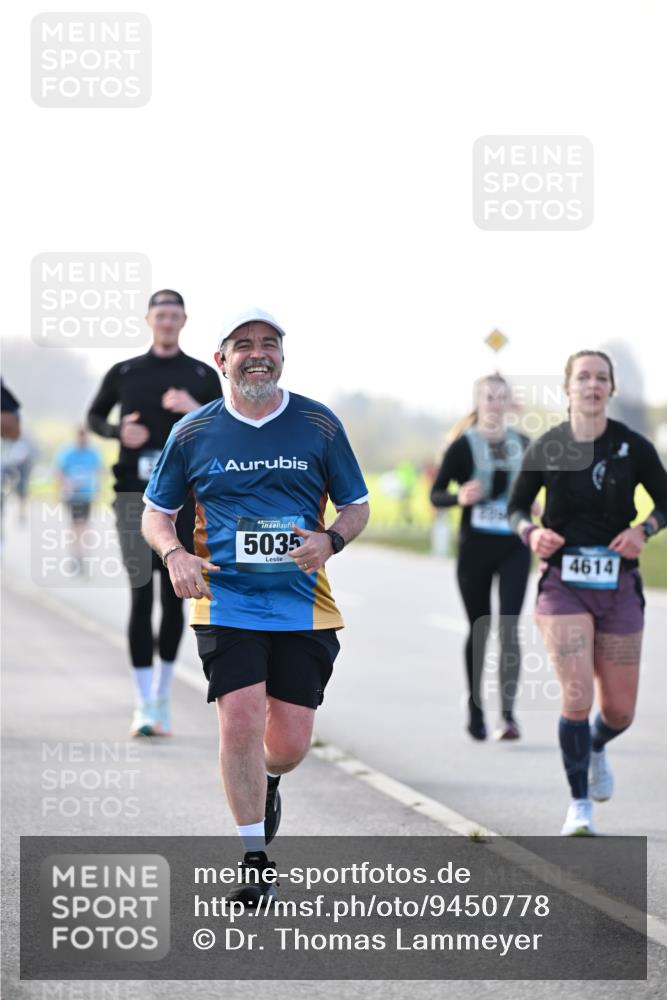 12.04.2026 - 45. Internationalen Wilhelmsburger Insellauf Dr. Thomas Lammeyer http://msf.ph/oto/9450778 12.04.2026 10:45:45 Laufen 5035, 4614 meine-sportfotos.de