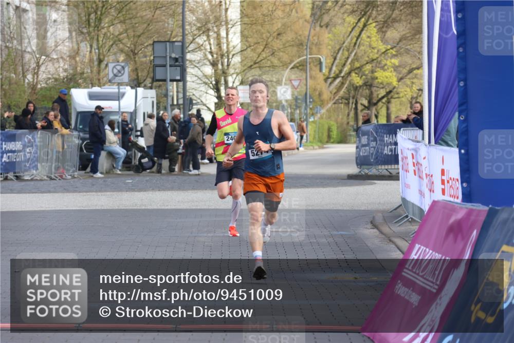 12.04.2026 - 45. Internationalen Wilhelmsburger Insellauf Strokosch-Dieckow http://msf.ph/oto/9451009 12.04.2026 10:09:13 Ziel 5274 meine-sportfotos.de