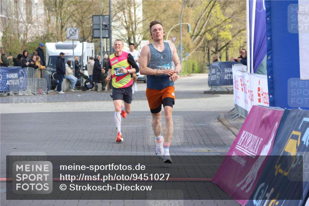 12.04.2026 - 45. Internationalen Wilhelmsburger Insellauf Strokosch-Dieckow http://msf.ph/oto/9451027 12.04.2026 10:09:14 Ziel 5274, 2409 meine-sportfotos.de