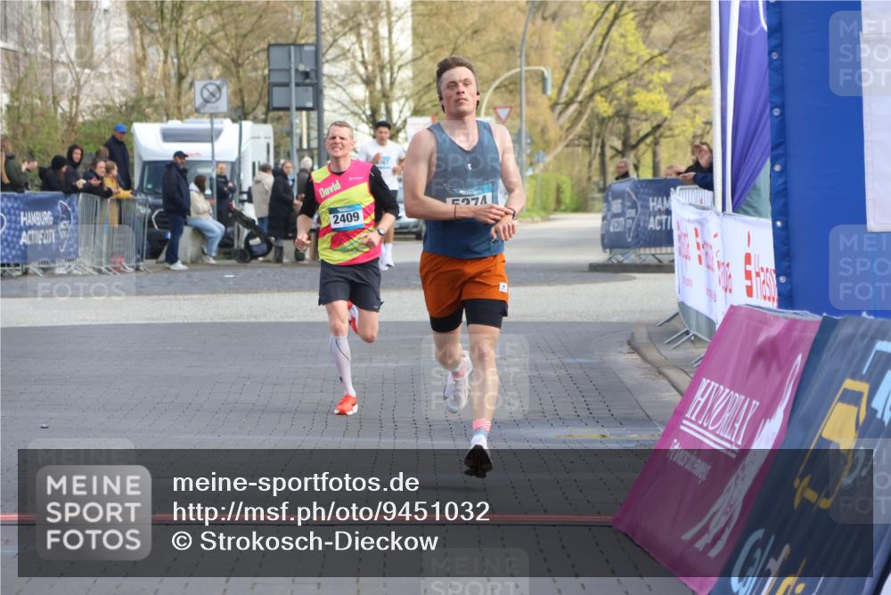 12.04.2026 - 45. Internationalen Wilhelmsburger Insellauf Strokosch-Dieckow http://msf.ph/oto/9451032 12.04.2026 10:09:14 Ziel 5274, 2409 meine-sportfotos.de