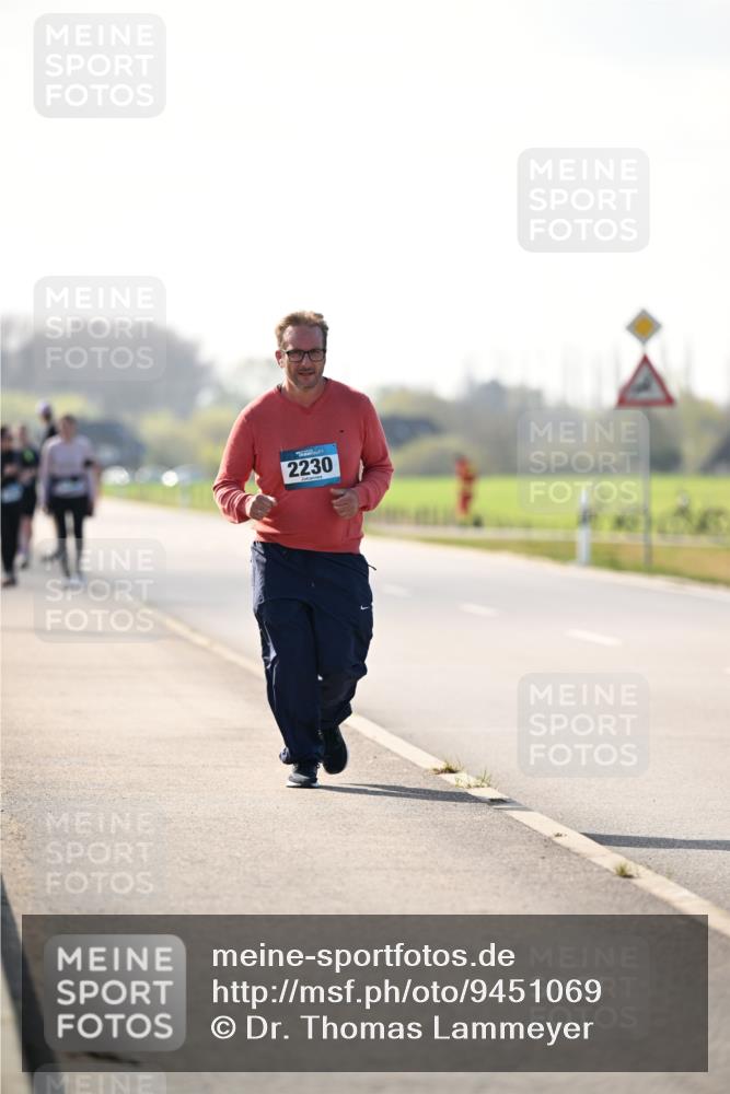 12.04.2026 - 45. Internationalen Wilhelmsburger Insellauf Dr. Thomas Lammeyer http://msf.ph/oto/9451069 12.04.2026 10:47:46 Laufen 2230 meine-sportfotos.de