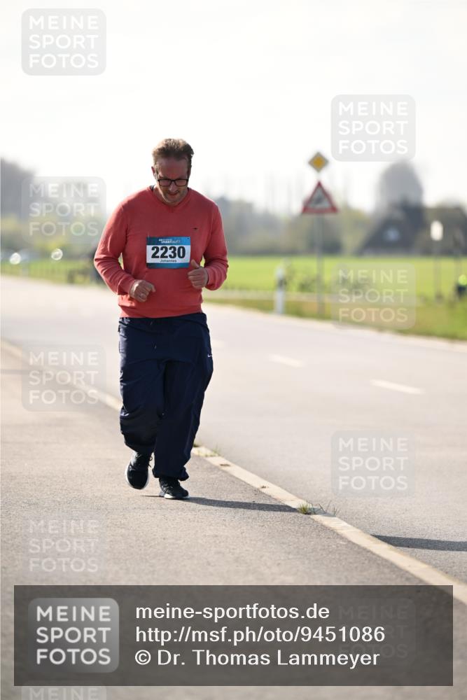 12.04.2026 - 45. Internationalen Wilhelmsburger Insellauf Dr. Thomas Lammeyer http://msf.ph/oto/9451086 12.04.2026 10:47:48 Laufen 2230 meine-sportfotos.de