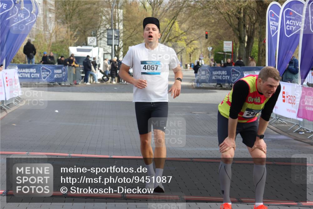 12.04.2026 - 45. Internationalen Wilhelmsburger Insellauf Strokosch-Dieckow http://msf.ph/oto/9451087 12.04.2026 10:09:24 Ziel 4067 meine-sportfotos.de