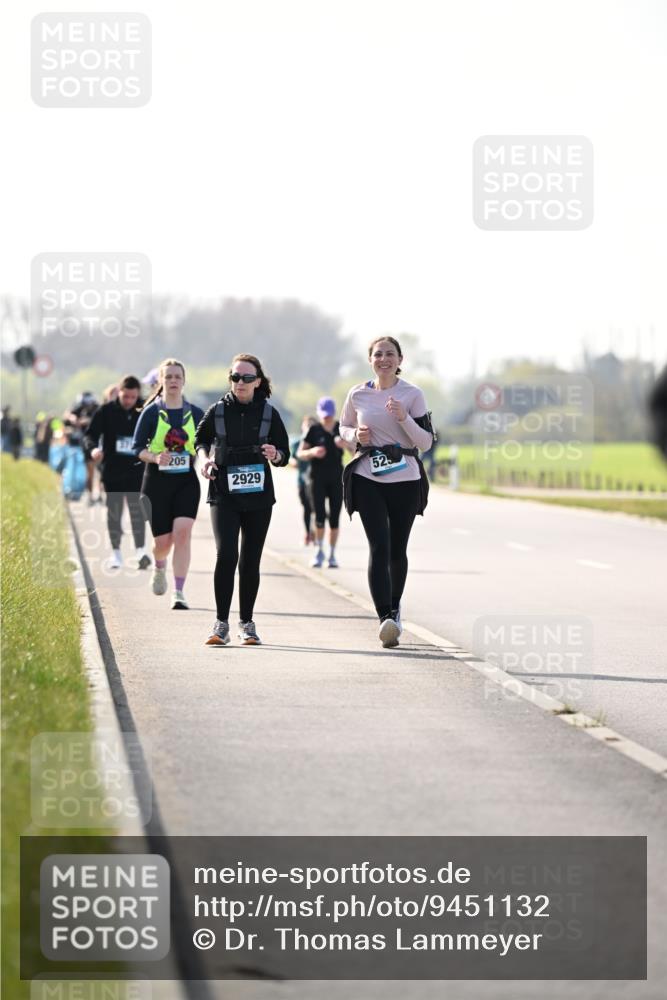 12.04.2026 - 45. Internationalen Wilhelmsburger Insellauf Dr. Thomas Lammeyer http://msf.ph/oto/9451132 12.04.2026 10:48:00 Laufen 205, 525, 2929 meine-sportfotos.de