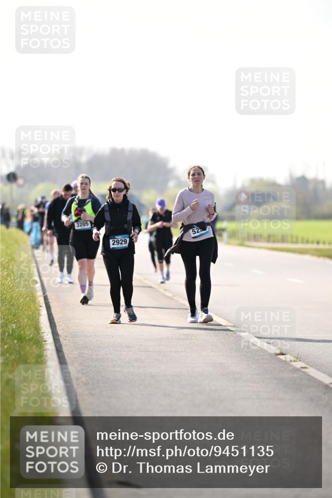 12.04.2026 - 45. Internationalen Wilhelmsburger Insellauf Dr. Thomas Lammeyer http://msf.ph/oto/9451135 12.04.2026 10:48:00 Laufen 3205, 2929, 525 meine-sportfotos.de
