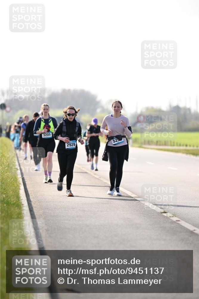 12.04.2026 - 45. Internationalen Wilhelmsburger Insellauf Dr. Thomas Lammeyer http://msf.ph/oto/9451137 12.04.2026 10:48:01 Laufen 3205, 2929, 525 meine-sportfotos.de