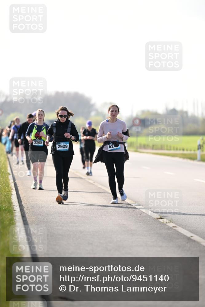 12.04.2026 - 45. Internationalen Wilhelmsburger Insellauf Dr. Thomas Lammeyer http://msf.ph/oto/9451140 12.04.2026 10:48:01 Laufen 3205, 2929, 52 meine-sportfotos.de