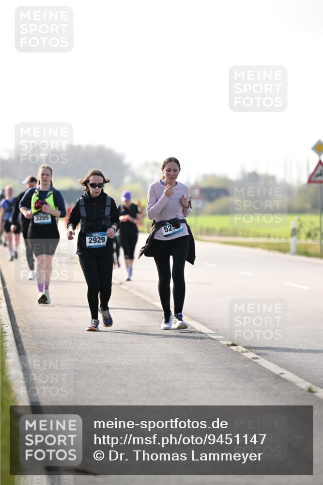 12.04.2026 - 45. Internationalen Wilhelmsburger Insellauf Dr. Thomas Lammeyer http://msf.ph/oto/9451147 12.04.2026 10:48:02 Laufen 3205, 2929, 52 meine-sportfotos.de