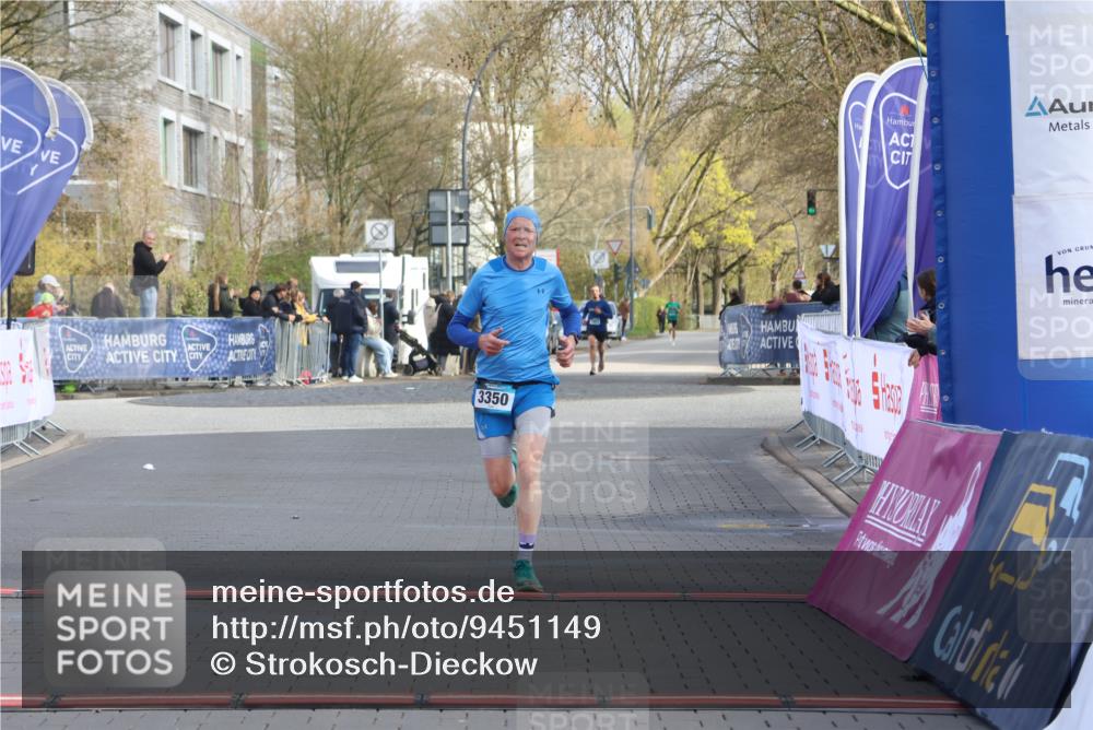 12.04.2026 - 45. Internationalen Wilhelmsburger Insellauf Strokosch-Dieckow http://msf.ph/oto/9451149 12.04.2026 10:10:11 Ziel 3350 meine-sportfotos.de