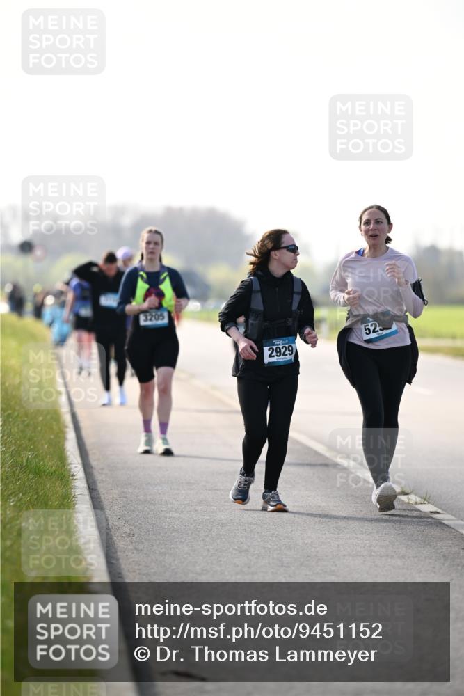 12.04.2026 - 45. Internationalen Wilhelmsburger Insellauf Dr. Thomas Lammeyer http://msf.ph/oto/9451152 12.04.2026 10:48:03 Laufen 3205, 2929, 52 meine-sportfotos.de