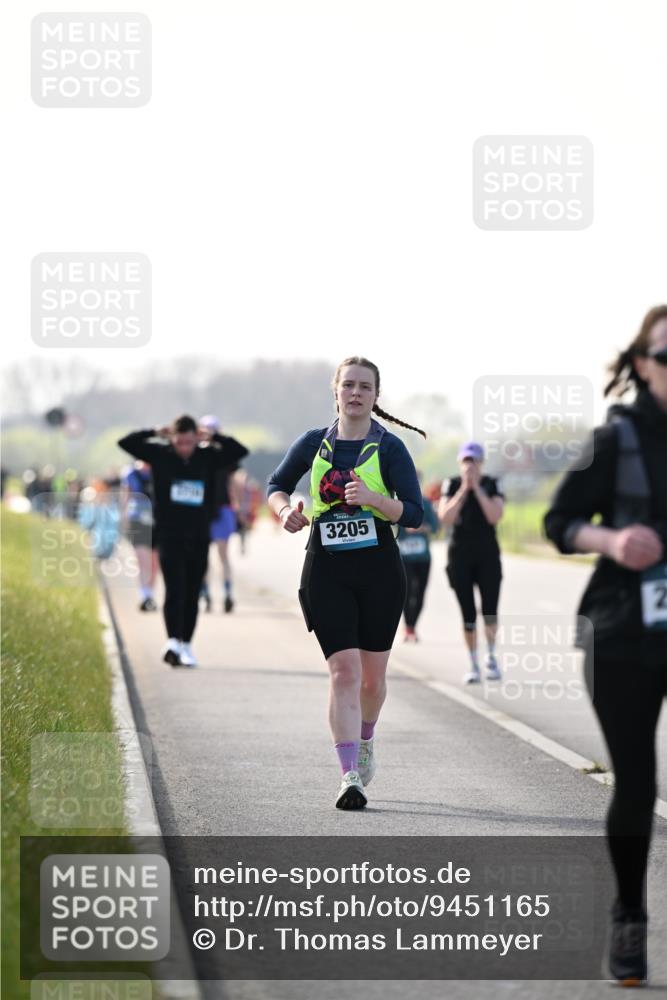 12.04.2026 - 45. Internationalen Wilhelmsburger Insellauf Dr. Thomas Lammeyer http://msf.ph/oto/9451165 12.04.2026 10:48:07 Laufen 3205 meine-sportfotos.de