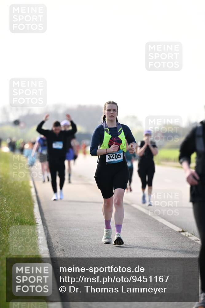 12.04.2026 - 45. Internationalen Wilhelmsburger Insellauf Dr. Thomas Lammeyer http://msf.ph/oto/9451167 12.04.2026 10:48:07 Laufen 3205 meine-sportfotos.de