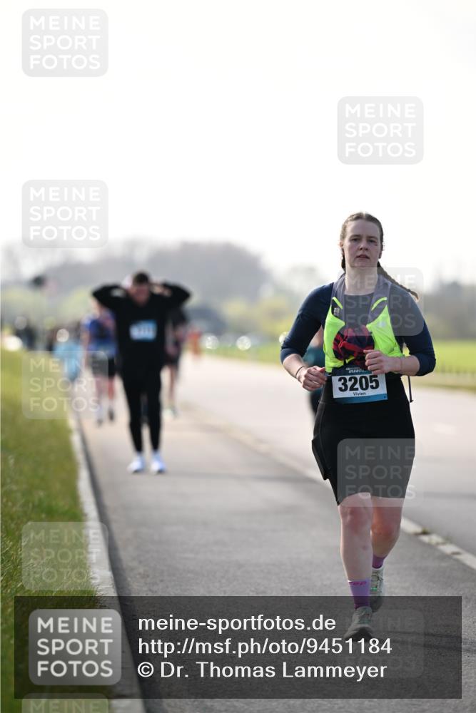 12.04.2026 - 45. Internationalen Wilhelmsburger Insellauf Dr. Thomas Lammeyer http://msf.ph/oto/9451184 12.04.2026 10:48:09 Laufen 4, 3205 meine-sportfotos.de