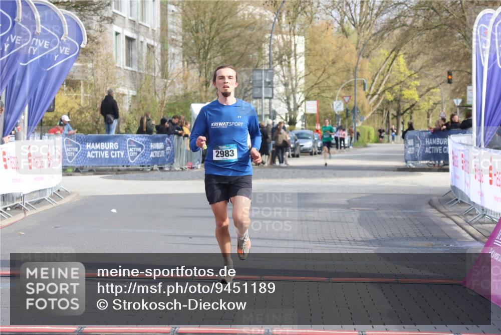 12.04.2026 - 45. Internationalen Wilhelmsburger Insellauf Strokosch-Dieckow http://msf.ph/oto/9451189 12.04.2026 10:10:23 Ziel 2983 meine-sportfotos.de