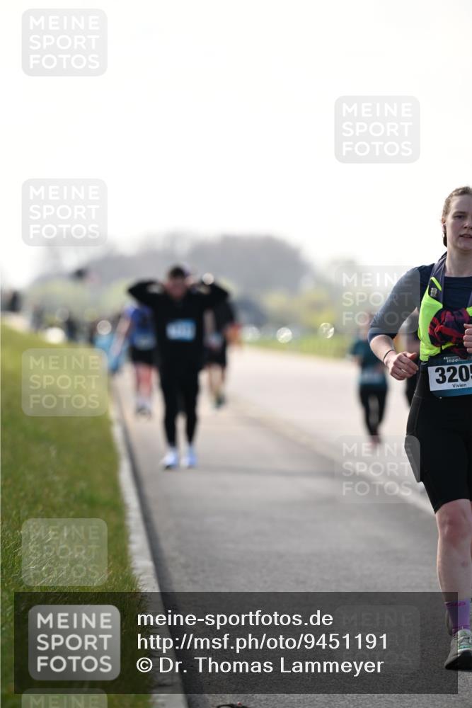 12.04.2026 - 45. Internationalen Wilhelmsburger Insellauf Dr. Thomas Lammeyer http://msf.ph/oto/9451191 12.04.2026 10:48:09 Laufen 320 meine-sportfotos.de