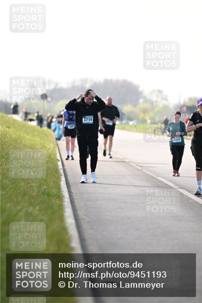 12.04.2026 - 45. Internationalen Wilhelmsburger Insellauf Dr. Thomas Lammeyer http://msf.ph/oto/9451193 12.04.2026 10:48:10 Laufen 3719, 2450 meine-sportfotos.de