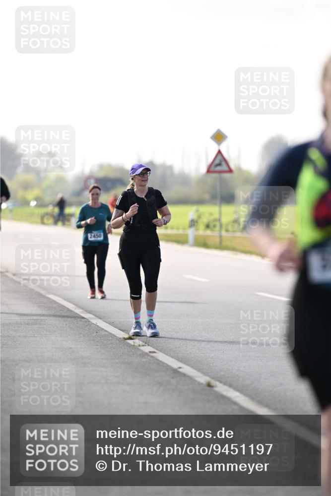 12.04.2026 - 45. Internationalen Wilhelmsburger Insellauf Dr. Thomas Lammeyer http://msf.ph/oto/9451197 12.04.2026 10:48:11 Laufen 2450 meine-sportfotos.de