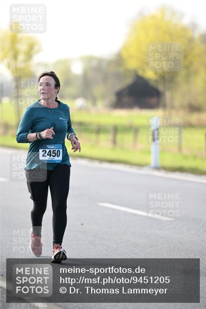 12.04.2026 - 45. Internationalen Wilhelmsburger Insellauf Dr. Thomas Lammeyer http://msf.ph/oto/9451205 12.04.2026 10:48:21 Laufen 2450 meine-sportfotos.de