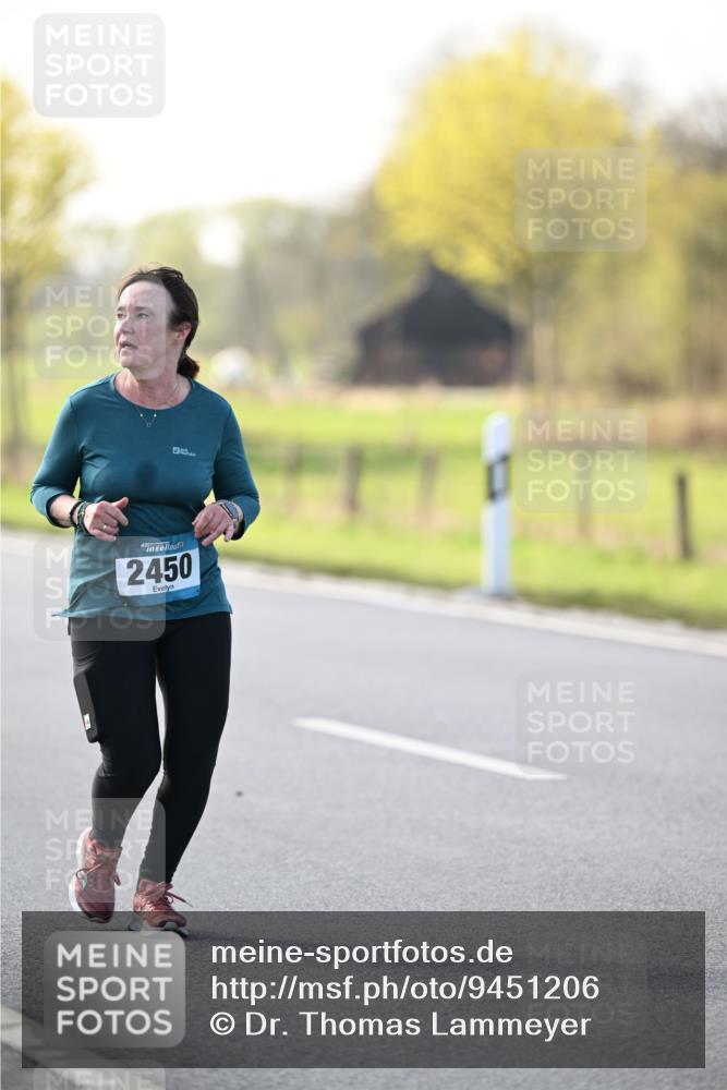 12.04.2026 - 45. Internationalen Wilhelmsburger Insellauf Dr. Thomas Lammeyer http://msf.ph/oto/9451206 12.04.2026 10:48:21 Laufen 2450 meine-sportfotos.de