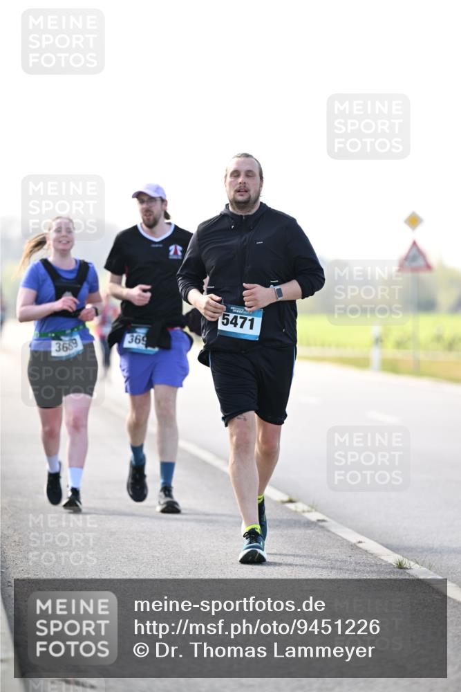 12.04.2026 - 45. Internationalen Wilhelmsburger Insellauf Dr. Thomas Lammeyer http://msf.ph/oto/9451226 12.04.2026 10:48:24 Laufen 3669, 369, 5471 meine-sportfotos.de