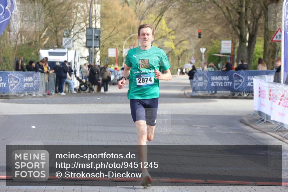 12.04.2026 - 45. Internationalen Wilhelmsburger Insellauf Strokosch-Dieckow http://msf.ph/oto/9451245 12.04.2026 10:10:35 Ziel 2874 meine-sportfotos.de