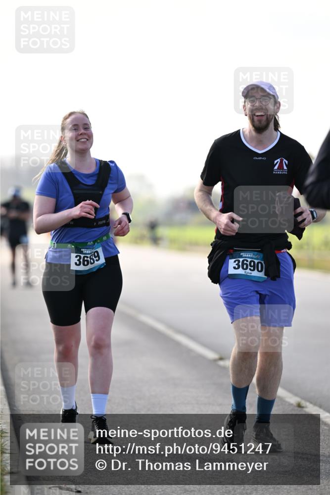 12.04.2026 - 45. Internationalen Wilhelmsburger Insellauf Dr. Thomas Lammeyer http://msf.ph/oto/9451247 12.04.2026 10:48:28 Laufen 3669, 0, 20, 45, 3690 meine-sportfotos.de